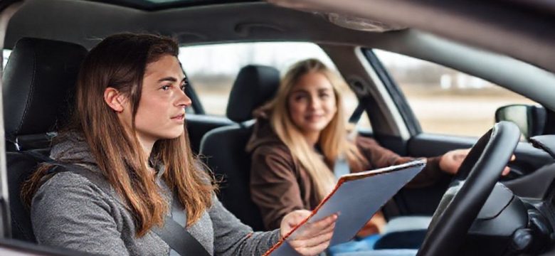 Adım Adım Ehliyet Alma Süreci: Sürücü Kursu Kaydından Direksiyon Sınavına